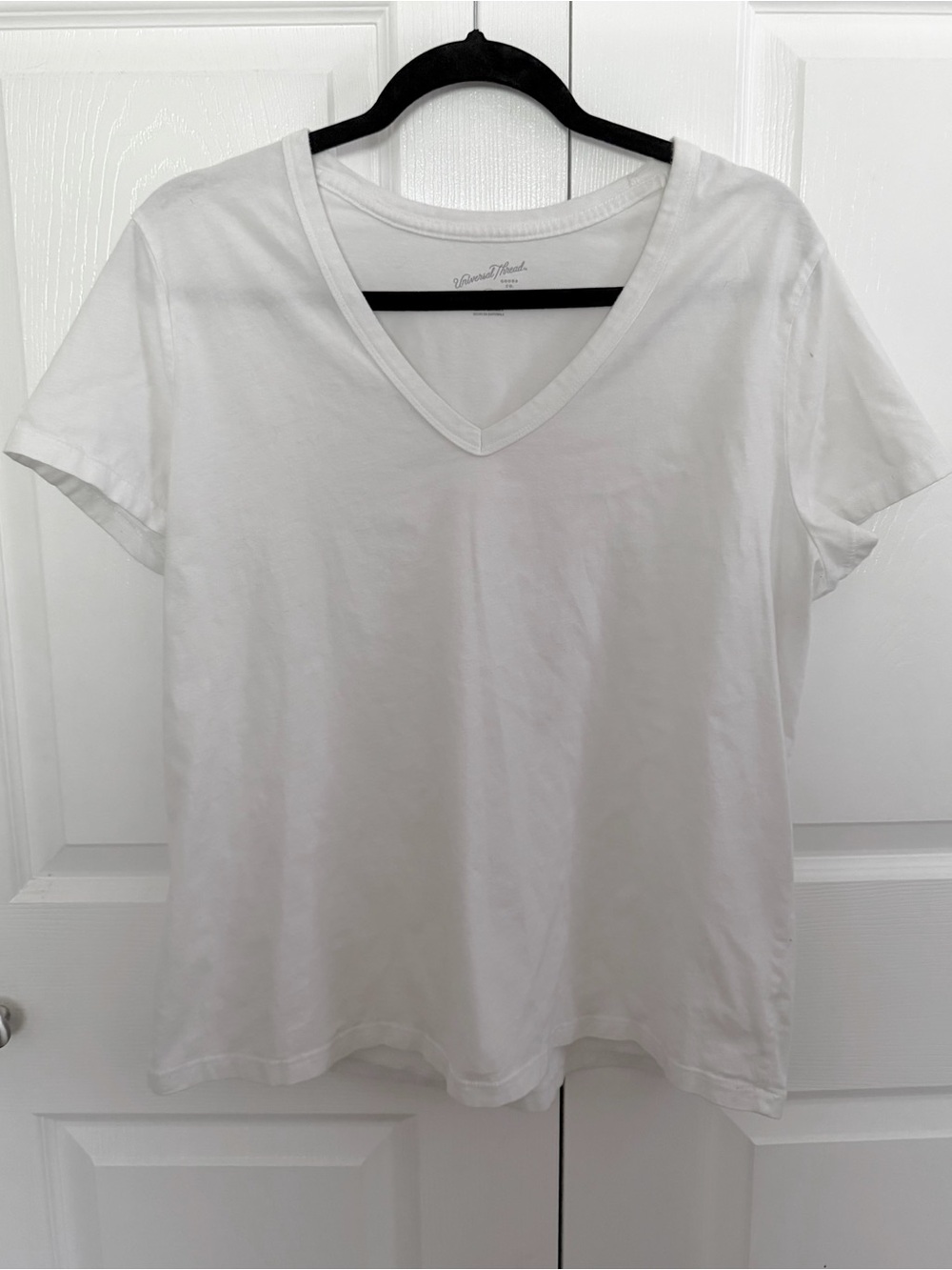 5 for $25! Universal Thread White V-Neck Short Sleeve Tee